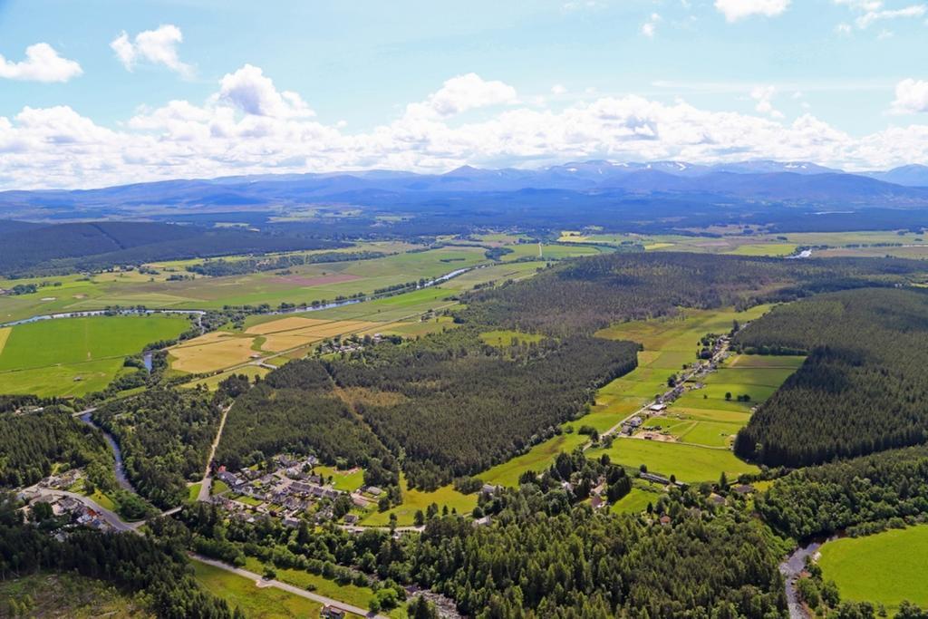 Tigh Na Sgiath Country House Hotel Grantown-on-Spey エクステリア 写真